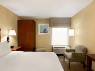 bedroom 2 - hotel hampton inn ft lauderdale cypress creek - fort lauderdale, united states of america