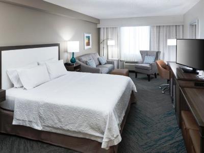 bedroom - hotel hampton inn downtown las olas area - fort lauderdale, united states of america