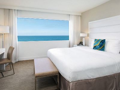 bedroom 1 - hotel sonesta fort lauderdale beach - fort lauderdale, united states of america