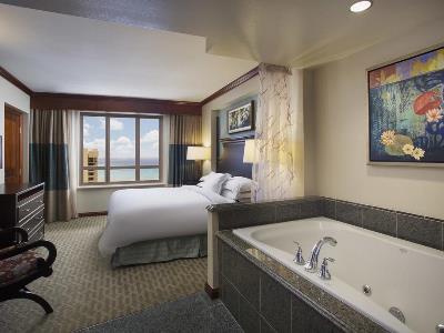 bedroom 2 - hotel grand waikikian by hilton grand vacation - honolulu, united states of america
