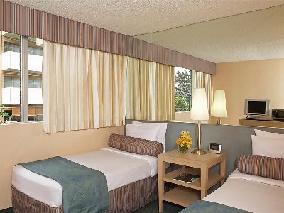 bedroom - hotel aqua aloha surf waikiki - honolulu, united states of america