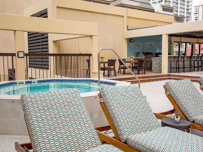 outdoor pool - hotel aston waikiki beach tower - honolulu, united states of america