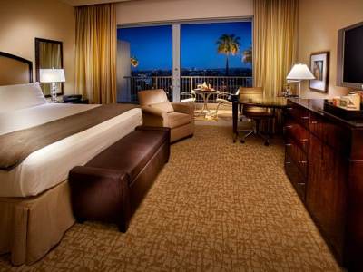 bedroom - hotel beverly hilton - los angeles, united states of america