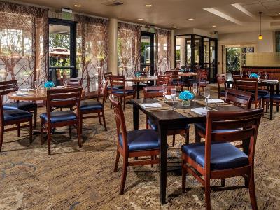 restaurant - hotel doubletree by hilton carson - los angeles, united states of america