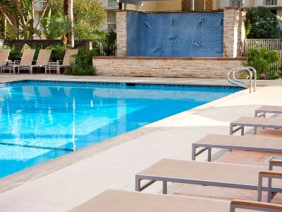 outdoor pool - hotel four points by sheraton lax intl airport - los angeles, united states of america