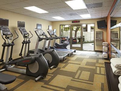 gym - hotel courtyard los angeles lax/century blvd - los angeles, united states of america