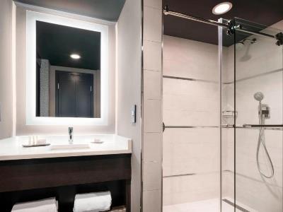 bathroom - hotel the clancy, autograph collection - san francisco, united states of america