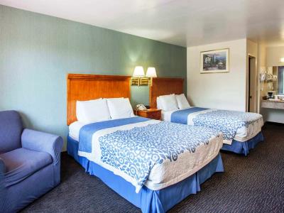 bedroom 5 - hotel days inn wyndham anaheim near the park - anaheim, united states of america