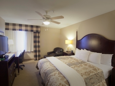bedroom - hotel homewood suites albuquerque airport - albuquerque, united states of america