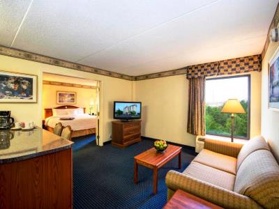bedroom 4 - hotel hampton inn and suites atlanta galleria - atlanta, georgia, united states of america