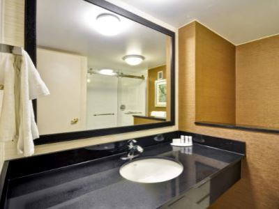 bathroom - hotel fairfield inn n suites atlanta vinings - atlanta, georgia, united states of america