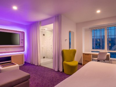 bedroom 3 - hotel yotel boston - boston, united states of america