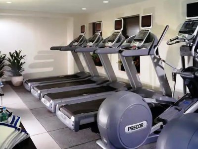 gym - hotel doubletree suites by hilton - cambridge - boston, united states of america