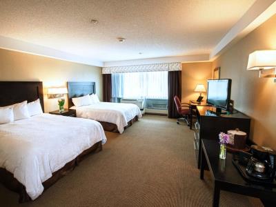 bedroom - hotel hampton inn and suites crosstown center - boston, united states of america