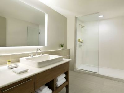 bathroom - hotel element dallas love field - dallas, texas, united states of america
