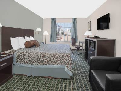 bedroom - hotel days inn market center dallas love field - dallas, texas, united states of america