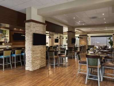 restaurant - hotel embassy suites dallas market center - dallas, texas, united states of america