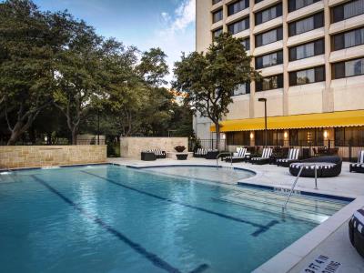 outdoor pool - hotel addison marriott quorum by the galleria - dallas, texas, united states of america