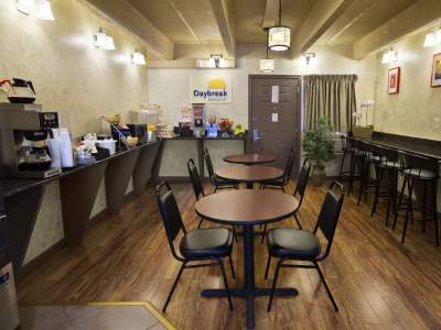 breakfast room - hotel days inn by wyndham denver downtown - denver, colorado, united states of america
