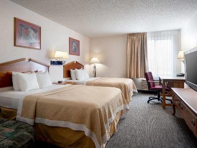 bedroom 1 - hotel days inn and suites denver intl airport - denver, colorado, united states of america