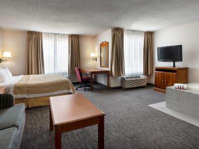 bedroom 2 - hotel days inn and suites denver intl airport - denver, colorado, united states of america