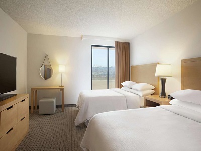 bedroom - hotel embassy suites denver int'l airport - denver, colorado, united states of america