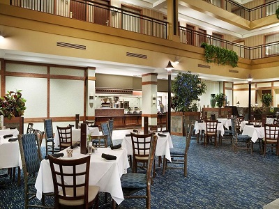 restaurant - hotel embassy suites denver int'l airport - denver, colorado, united states of america