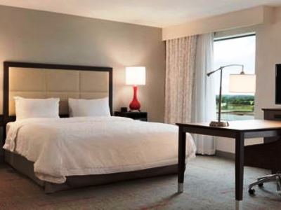bedroom 1 - hotel hampton inn and suites flagstaff east - flagstaff, united states of america