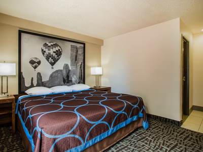 bedroom 1 - hotel super 8 by wyndham flagstaff - flagstaff, united states of america