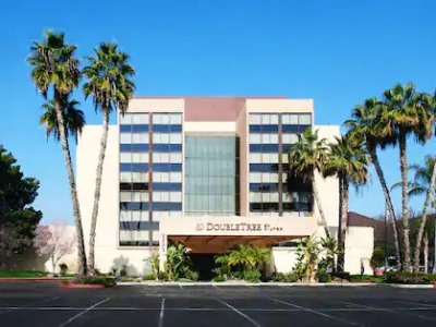 exterior view - hotel doubletree by hilton convention center - fresno, united states of america