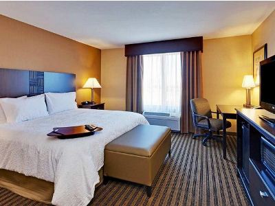 bedroom - hotel hampton inn and suites fresno-northwest - fresno, united states of america