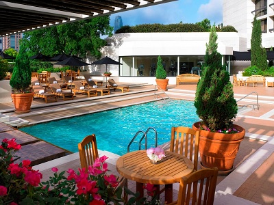 outdoor pool - hotel st regis - houston, united states of america