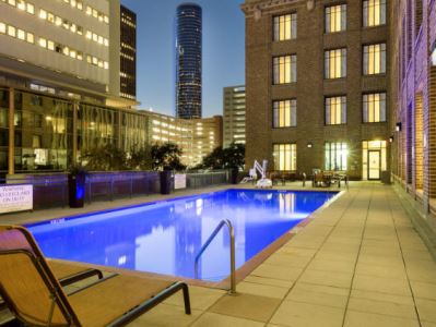 outdoor pool - hotel courtyard downtown/convention center - houston, united states of america