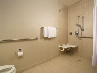 bathroom - hotel courtyard houston nw/290 corridor - houston, united states of america