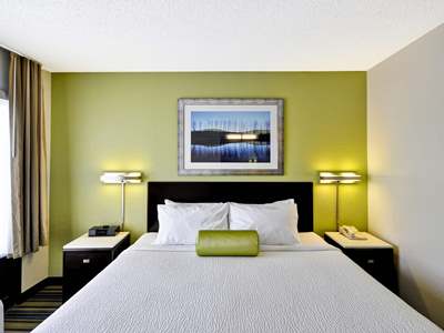 bedroom - hotel springhill suites houston hobby airport - houston, united states of america