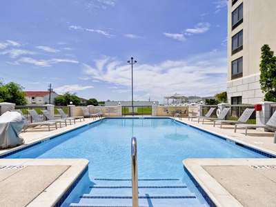 outdoor pool - hotel springhill suites houston hobby airport - houston, united states of america