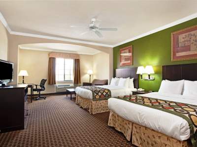 bedroom 4 - hotel super 8 by wyndham iah west/greenspoint - houston, united states of america