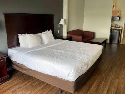 bedroom - hotel baymont by wyndham houston brookhollow - houston, united states of america