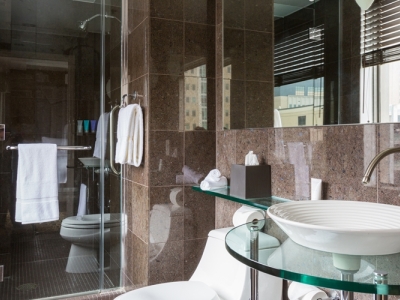 bathroom - hotel sam houston, curio collection by hilton - houston, united states of america