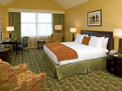 bedroom - hotel hilton houston north - houston, united states of america