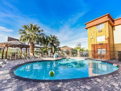 outdoor pool - hotel best western mccarran inn - las vegas, nevada, united states of america
