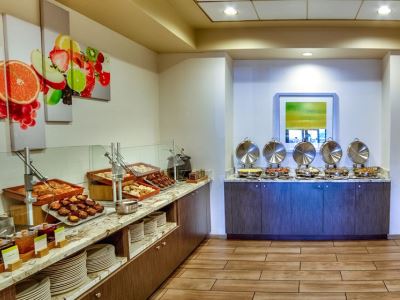breakfast room - hotel doubletree by hilton las vegas airport - las vegas, nevada, united states of america