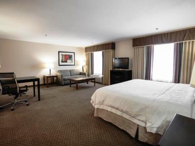 bedroom 2 - hotel hampton inn and suites las vegas airport - las vegas, nevada, united states of america