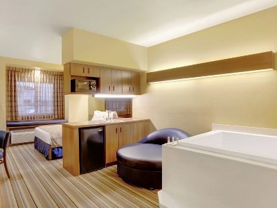bedroom 2 - hotel baymont wyndham las vegas south strip - las vegas, nevada, united states of america