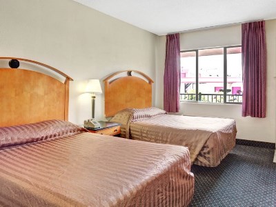bedroom 1 - hotel travelodge by wyndham las vegas - las vegas, nevada, united states of america