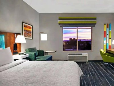 bedroom 1 - hotel hampton inn las vegas strip south - las vegas, nevada, united states of america