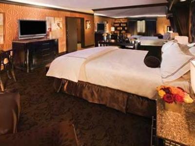 bedroom 1 - hotel golden nugget - las vegas, nevada, united states of america