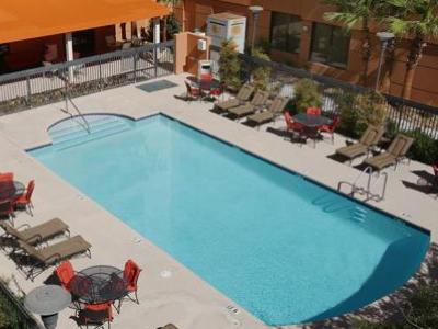 outdoor pool - hotel hyatt place las vegas - las vegas, nevada, united states of america