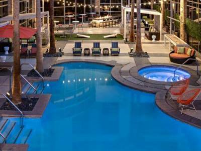 outdoor pool - hotel renaissance las vegas - las vegas, nevada, united states of america