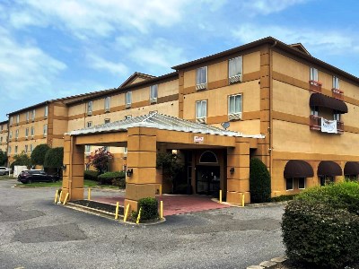 exterior view - hotel baymont by wyndham memphis i-240 - memphis, tennessee, united states of america